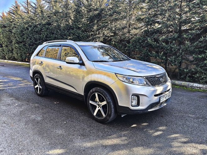 Kia Sorento 2014, 240,000 km - 2.0 l - Quba