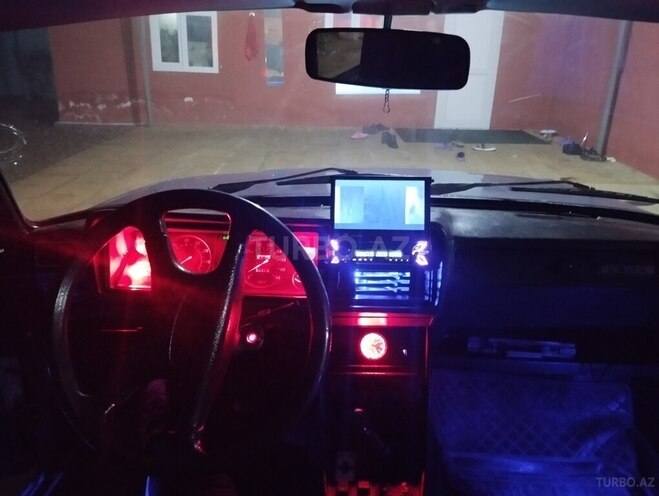 LADA (VAZ) 2107 2006, 98,000 km - 1.6 л - Salyan