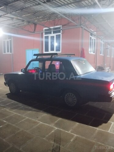 LADA (VAZ) 2107 2006, 98,000 km - 1.6 л - Salyan