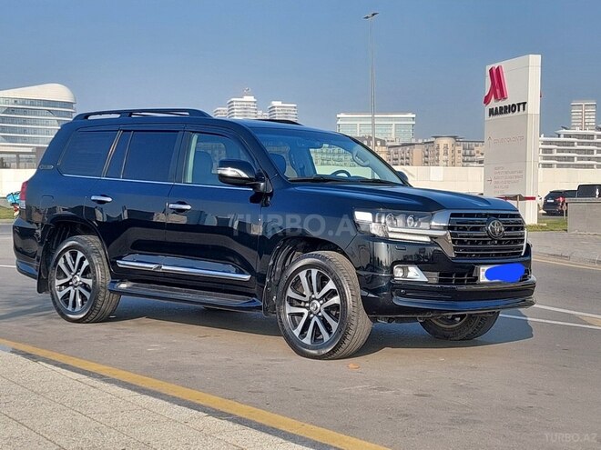 Toyota Land Cruiser 2018, 124,000 km - 4.6 l - Bakı
