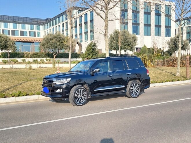 Toyota Land Cruiser 2018, 124,000 km - 4.6 l - Bakı