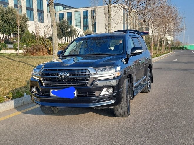 Toyota Land Cruiser 2018, 124,000 km - 4.6 l - Bakı