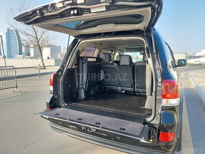 Toyota Land Cruiser 2018, 124,000 km - 4.6 l - Bakı
