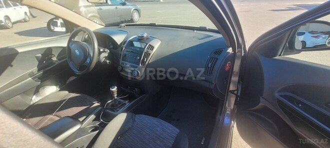 Kia Ceed 2007, 260,000 km - 1.6 l - Gəncə