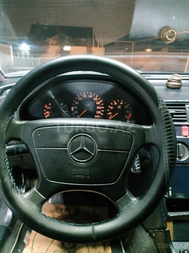 Mercedes C 180 1995, 335,000 km - 1.8 л - Bakı