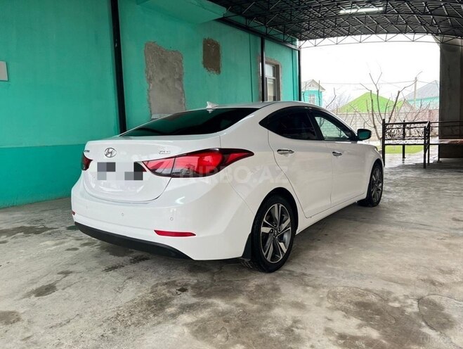 Hyundai Elantra 2015, 104,200 km - 1.8 л - Şabran