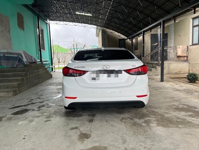 Hyundai Elantra 2015, 104,200 km - 1.8 л - Şabran
