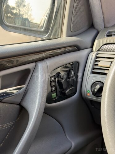 Mercedes E 240 2000, 280,000 km - 2.4 l - Sumqayıt