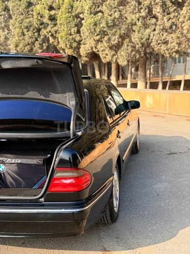 Mercedes E 240 2000, 280,000 km - 2.4 l - Sumqayıt
