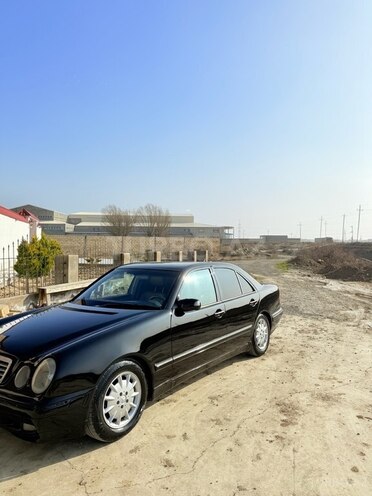 Mercedes E 240 2000, 280,000 km - 2.4 l - Sumqayıt
