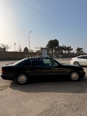 Mercedes E 240 2000, 280,000 km - 2.4 l - Sumqayıt