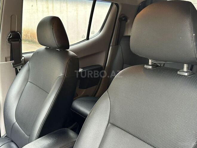Mitsubishi L200 2013, 256,000 km - 2.5 l - Bakı