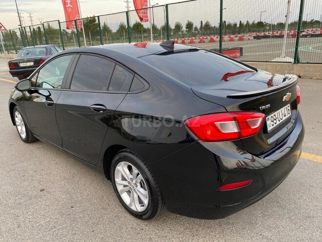 Chevrolet Cruze-8