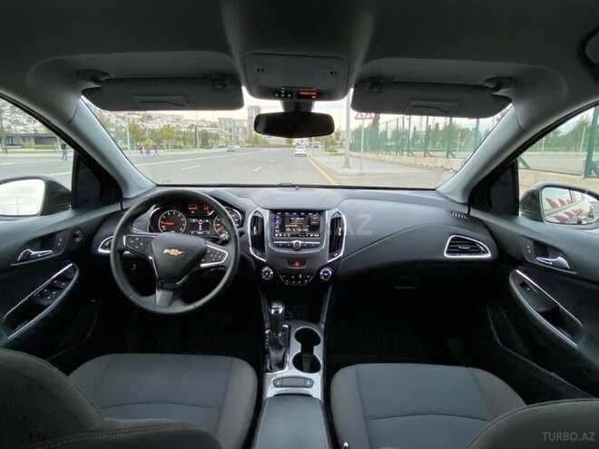 Chevrolet Cruze-9