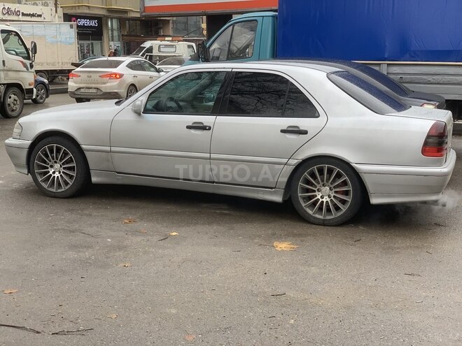 Mercedes C 240 1999, 291,000 km - 2.4 l - Bakı