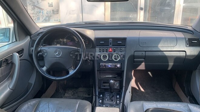 Mercedes C 240 1999, 291,000 km - 2.4 l - Bakı