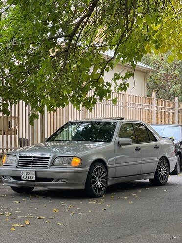 Mercedes C 240 1999, 291,000 km - 2.4 l - Bakı