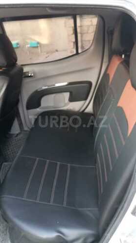 Mitsubishi L200 2013, 330,000 km - 2.5 l - Bakı