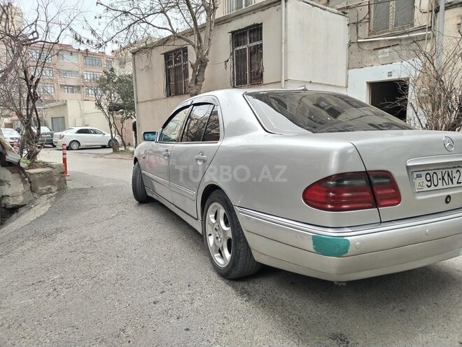 Mercedes E 230 1997, 328,200 km - 2.3 l - Bakı