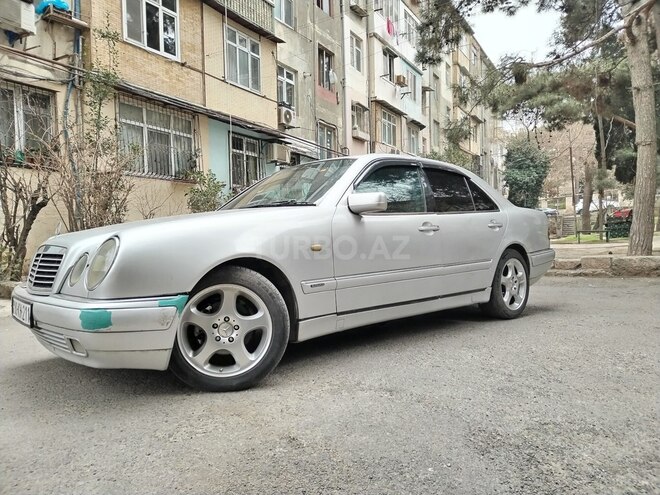 Mercedes E 230 1997, 328,200 km - 2.3 l - Bakı