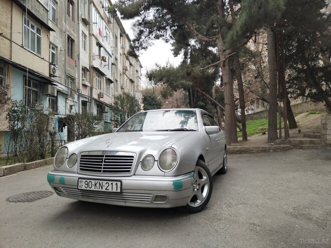 Mercedes E 230 1997, 328,200 km - 2.3 l - Bakı