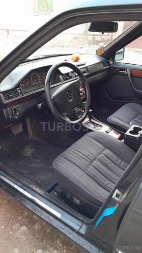 Mercedes E 230 1991, 523,200 km - 2.3 l - Gəncə