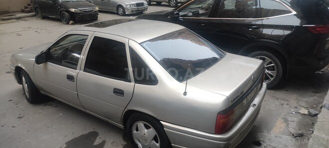 Opel Vectra 1992, 285,000 km - 1.8 l - Bakı