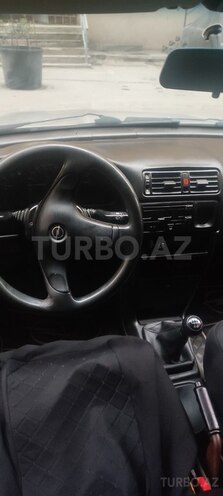 Opel Vectra 1992, 285,000 km - 1.8 l - Bakı