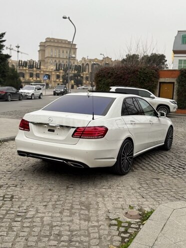 Mercedes E 220 d 2015, 212,522 km - 2.2 l - Bakı