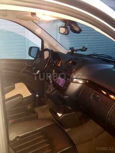 Mercedes Viano-5