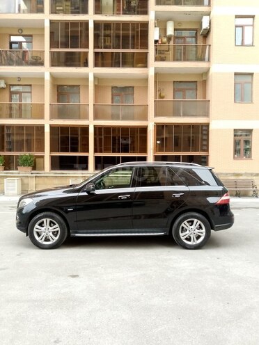 Mercedes ML 350 4MATIC 2013, 224,000 km - 3.5 л - Bakı