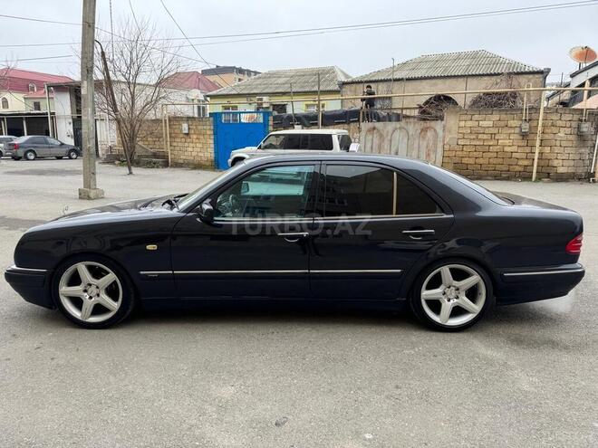 Mercedes E 240 1998, 228,000 km - 2.4 l - Bakı