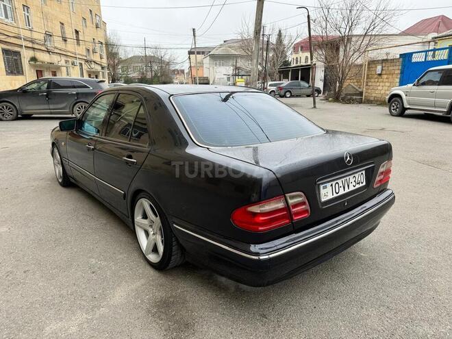 Mercedes E 240 1998, 228,000 km - 2.4 l - Bakı