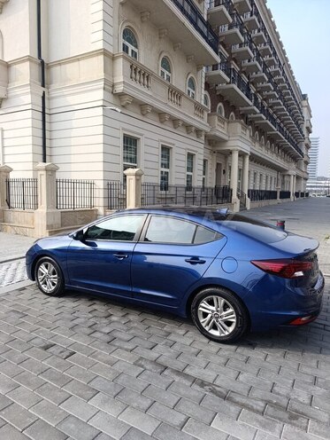 Hyundai Elantra 2018, 210,502 km - 2.0 л - Bakı