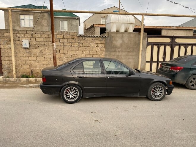 BMW 320 1993, 300,000 km - 2.0 l - Bakı