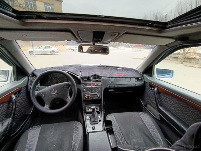 Mercedes C 250 d 1994, 245,000 km - 2.5 l - Bakı