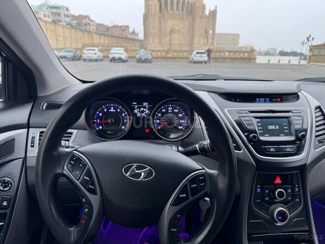 Hyundai Elantra 2015, 125,000 km - 1.8 л - Bakı