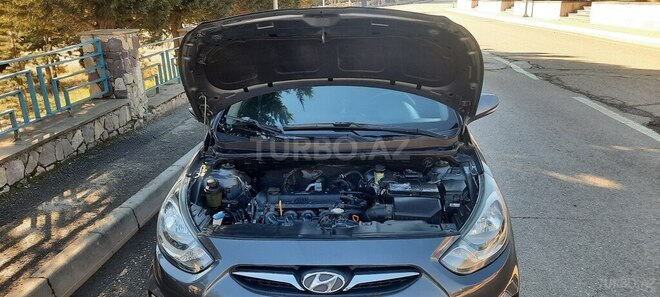 Hyundai Accent 2011, 182,500 km - 1.6 l - Qusar