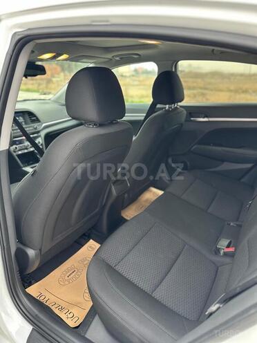 Hyundai Elantra 2019, 93,292 km - 2.0 l - Xırdalan