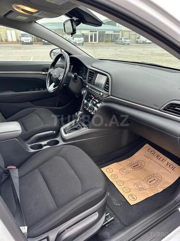 Hyundai Elantra 2019, 93,292 km - 2.0 l - Xırdalan