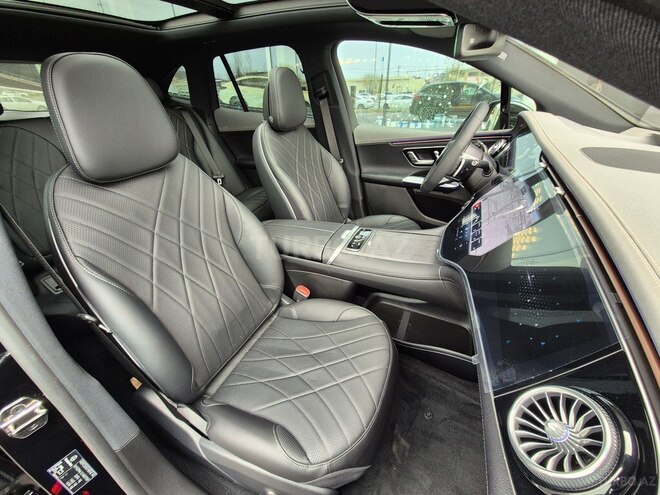 Mercedes EQE 350 4MATIC SUV-11