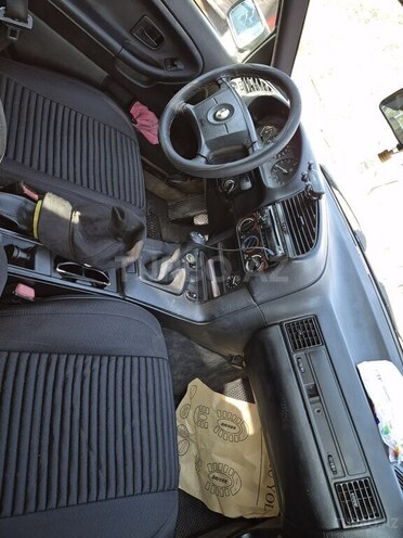 BMW 318 1993, 320,000 km - 1.8 l - Zaqatala