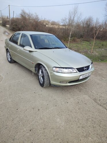 Opel Vectra 1996, 450,000 km - 1.8 l - Neftçala