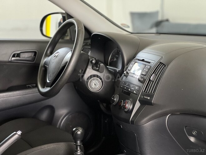 Hyundai i30 2009, 217,000 km - 1.4 l - Bakı
