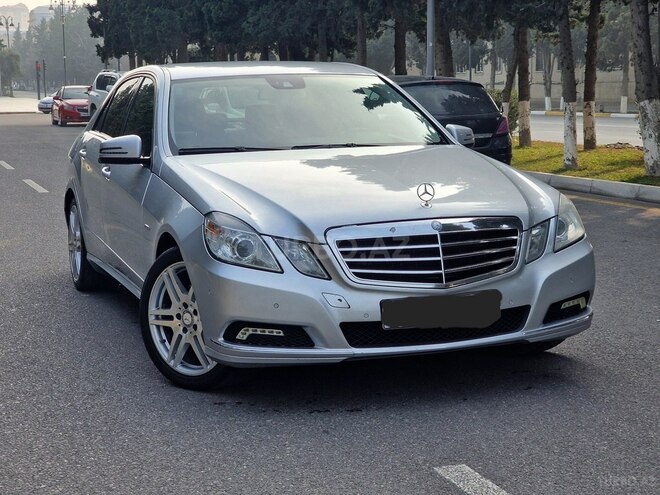 Mercedes E 350 2009, 171,456 km - 3.5 l - Sumqayıt