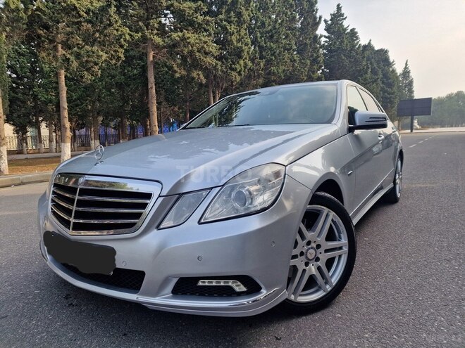 Mercedes E 350 2009, 171,456 km - 3.5 l - Sumqayıt