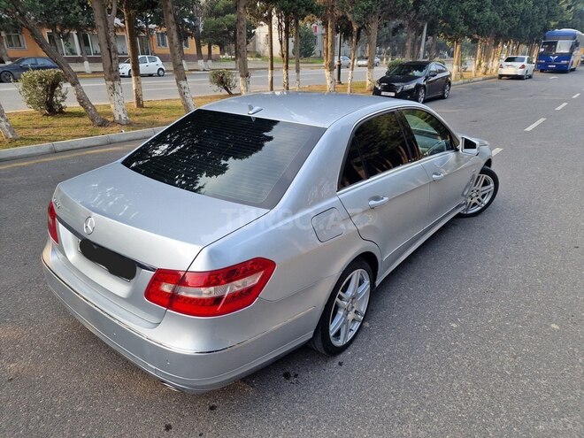 Mercedes E 350 2009, 171,456 km - 3.5 l - Sumqayıt