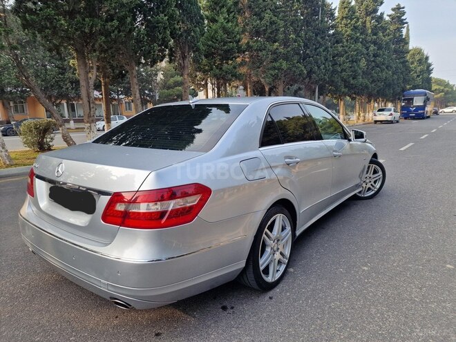 Mercedes E 350 2009, 171,456 km - 3.5 l - Sumqayıt