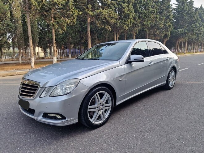 Mercedes E 350 2009, 171,456 km - 3.5 l - Sumqayıt