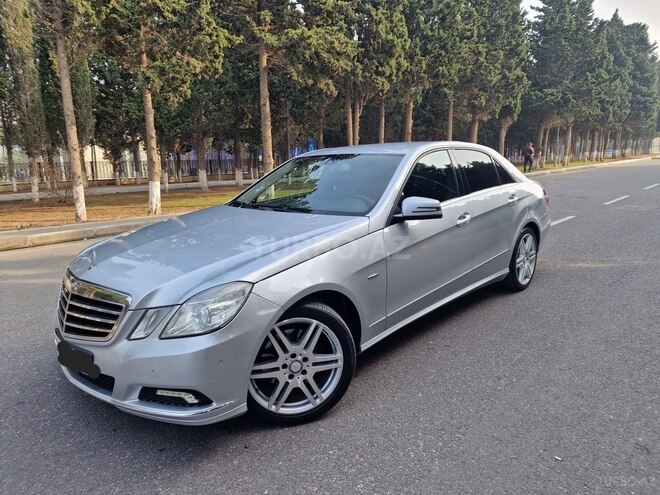 Mercedes E 350 2009, 171,456 km - 3.5 l - Sumqayıt